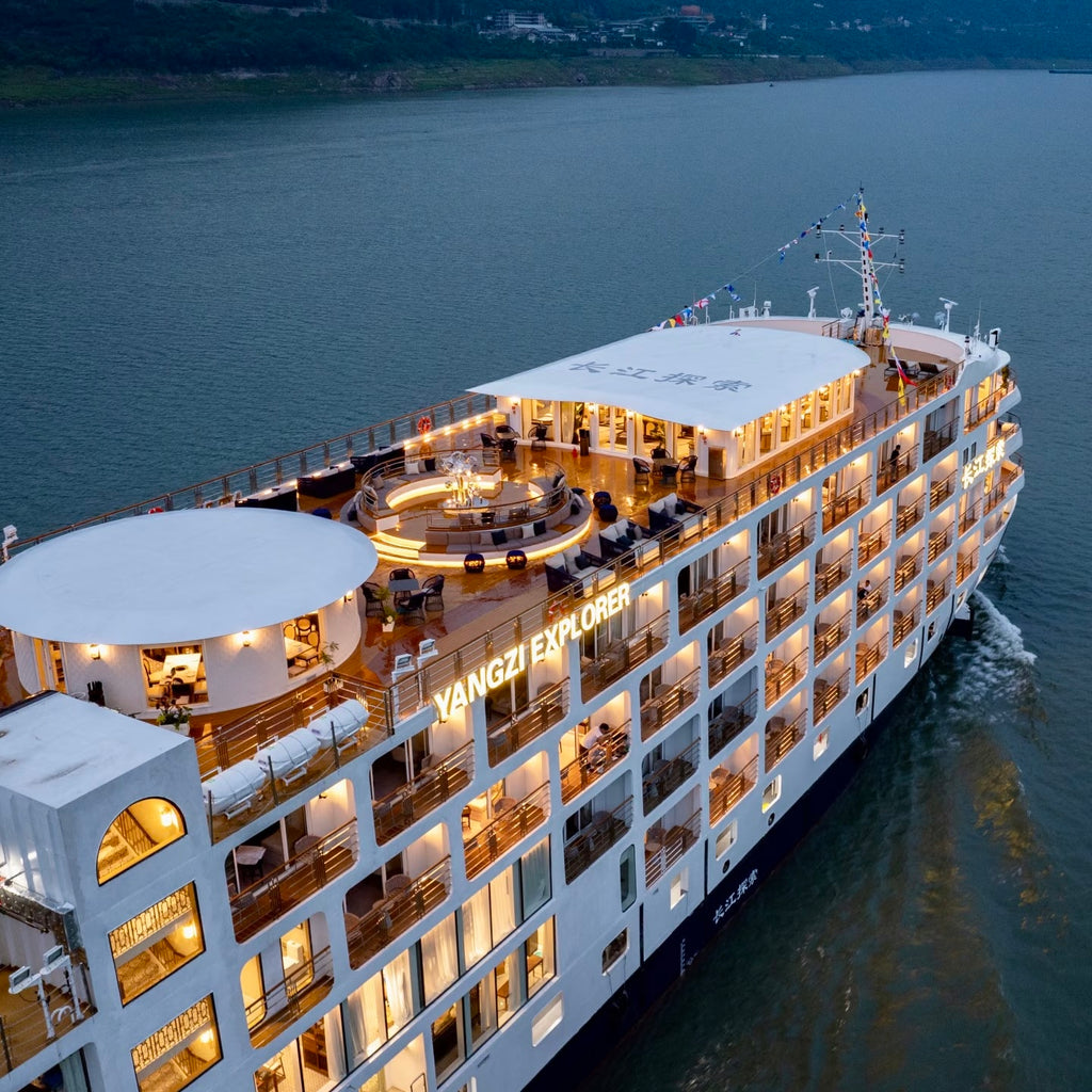 The Floating Palace (Chongqing - Yichang - Shanghai | 10 Days 9 Nights)